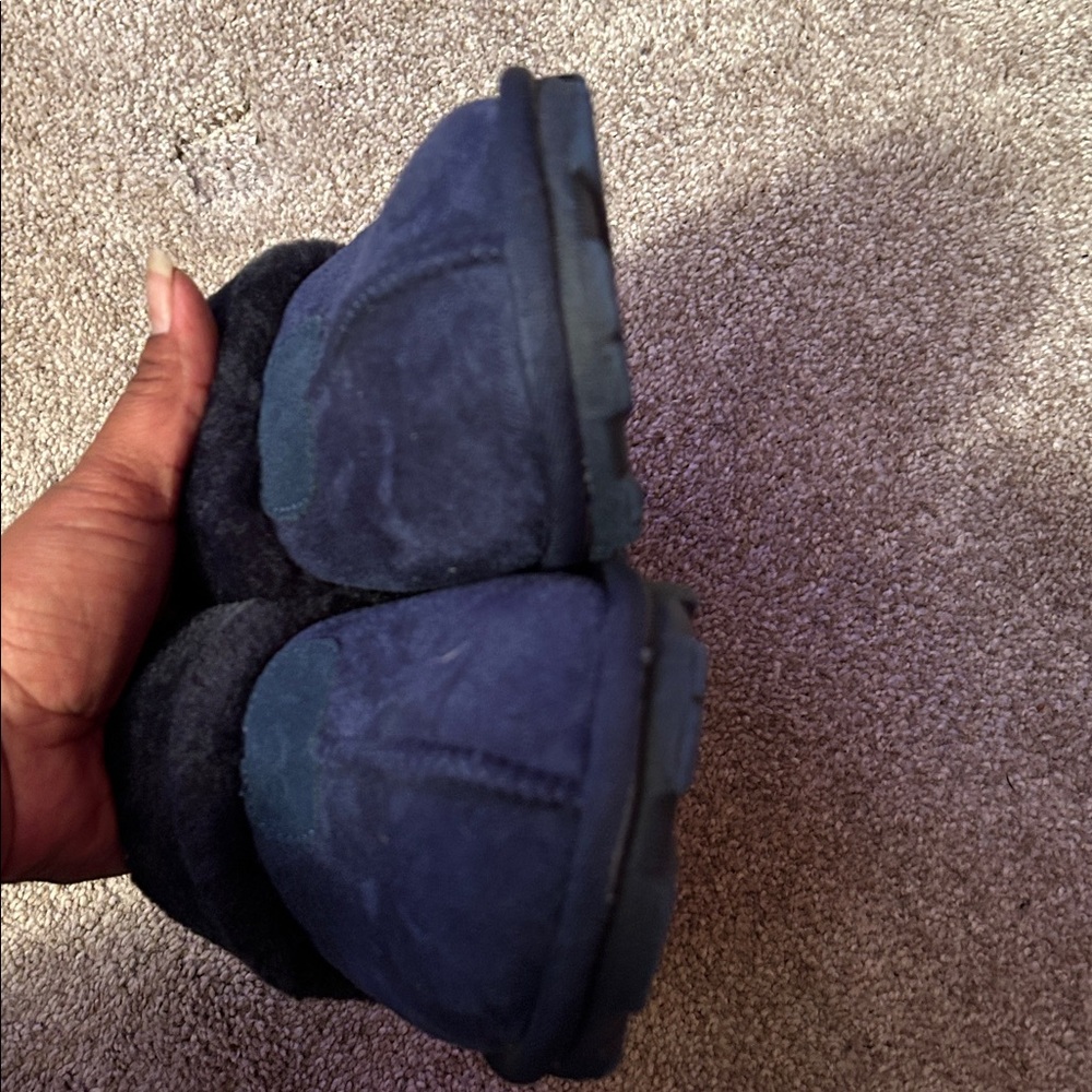 Ugg Slippers - Picture 5 of 5